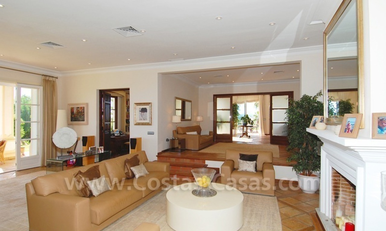 Exclusive villa for sale with a panoramic views, prestigious gated community, Marbella – Benahavis 17