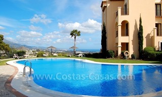 Modern luxury apartment for sale with spectacular sea views, Golf resort Marbella 23