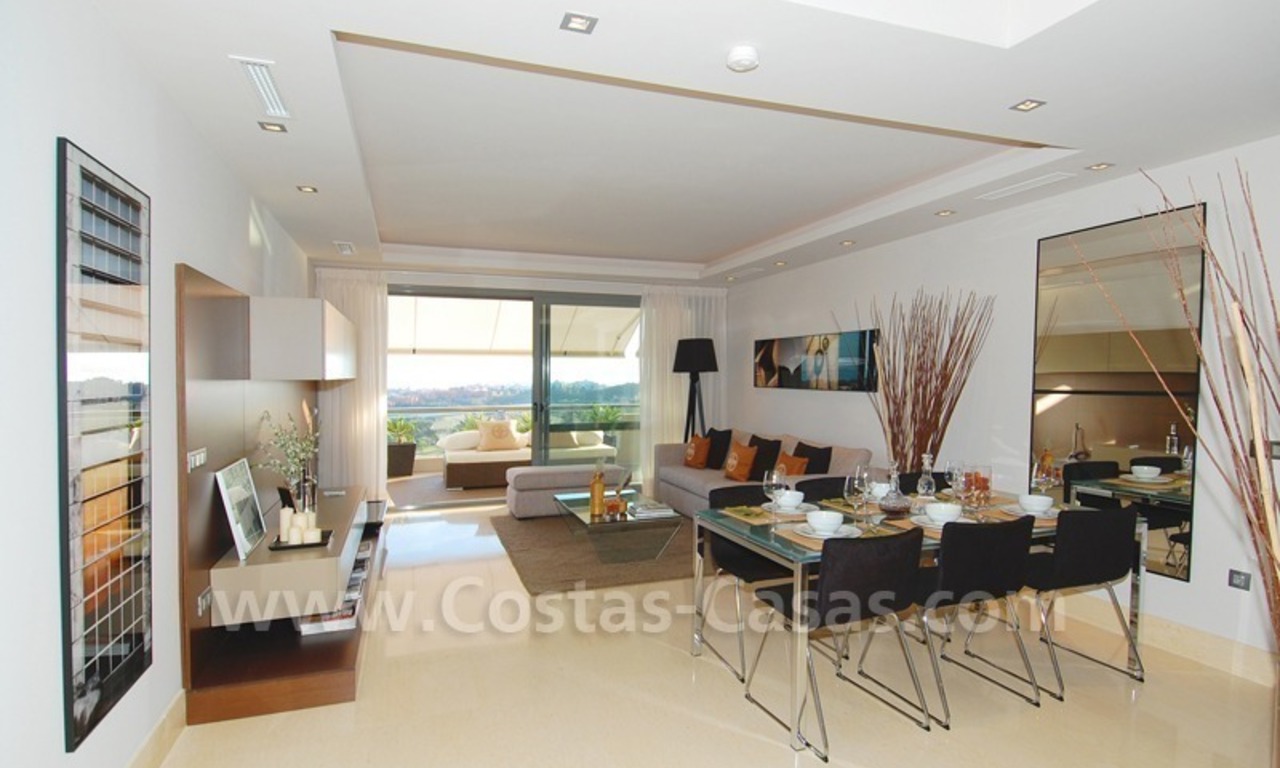 Modern luxury golf apartments with sea views for sale in the area of Marbella - Benahavis 15
