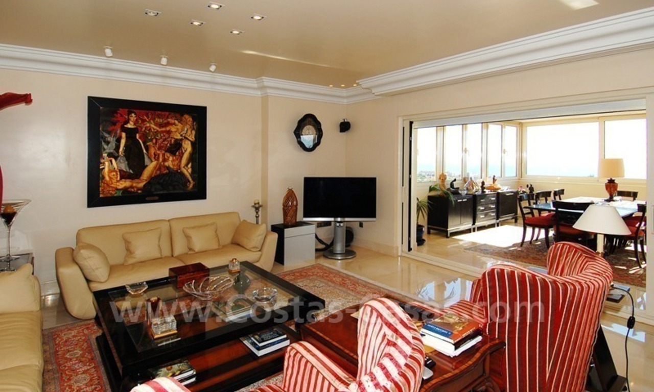 Luxury penthouse apartment for sale in Sierra Blanca, Marbella 8