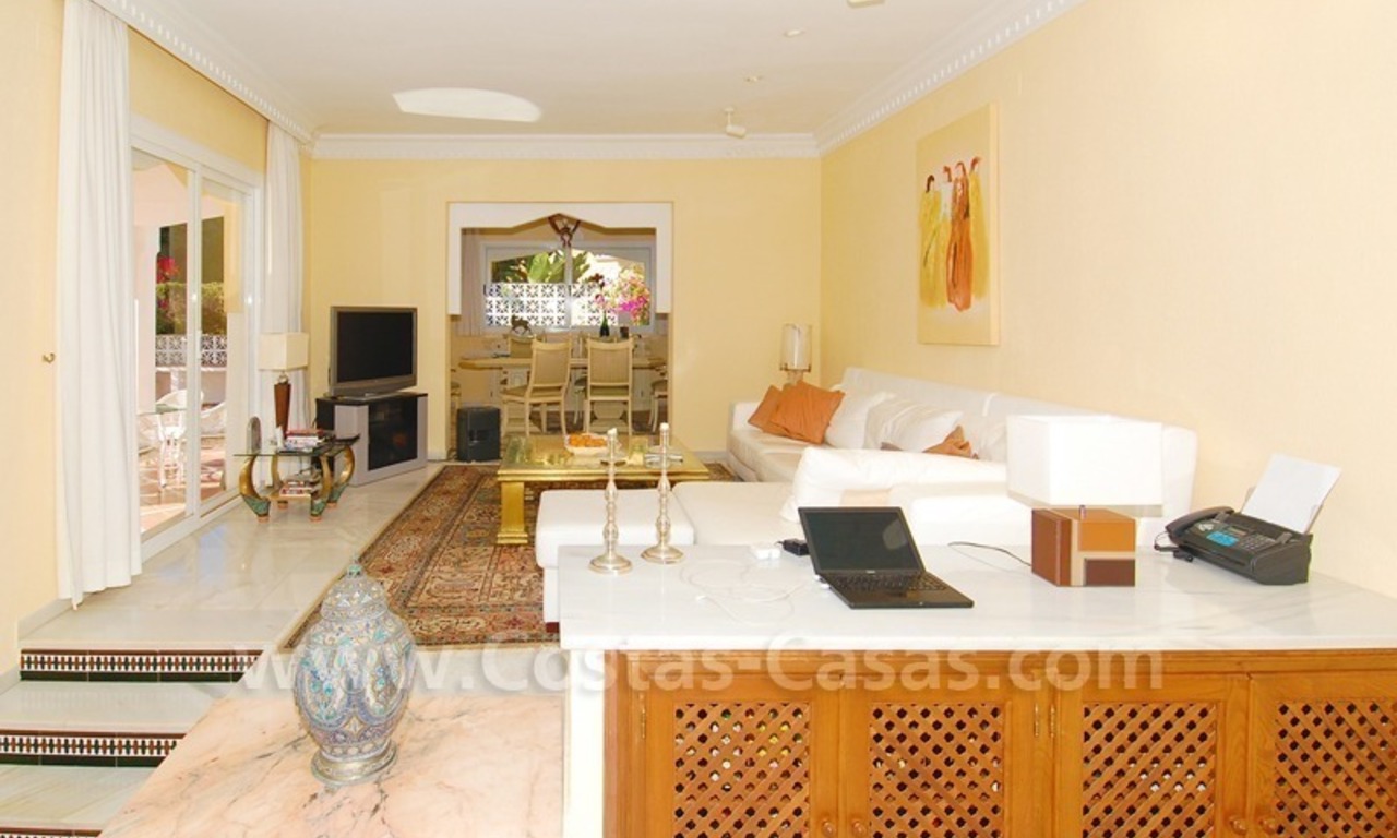 Villa for sale close to the beach in the area of Marbella – Estepona 10