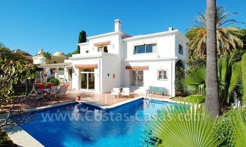 Villa for sale close to the beach in the area of Marbella – Estepona 