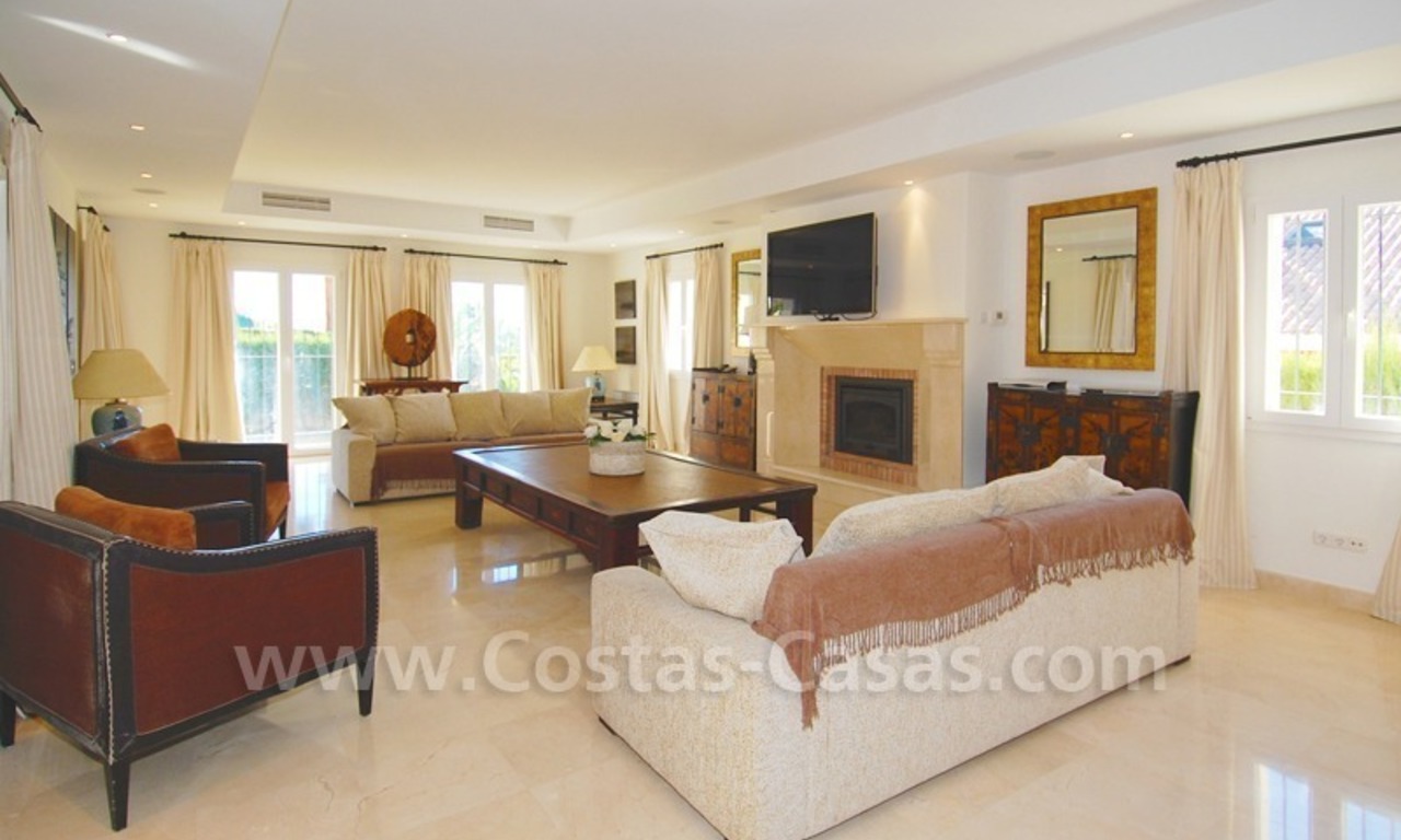 Luxury beachside villa for sale in Marbella 14