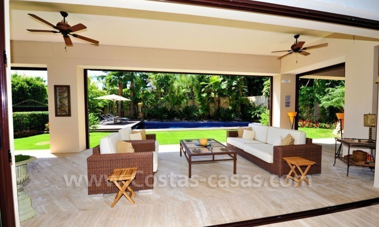 Exclusive villa for sale, beachside Golden Mile in Marbella 5