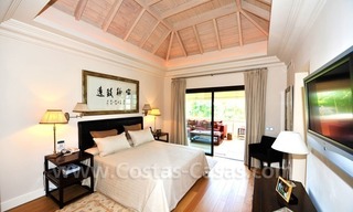 Exclusive villa for sale, beachside Golden Mile in Marbella 23