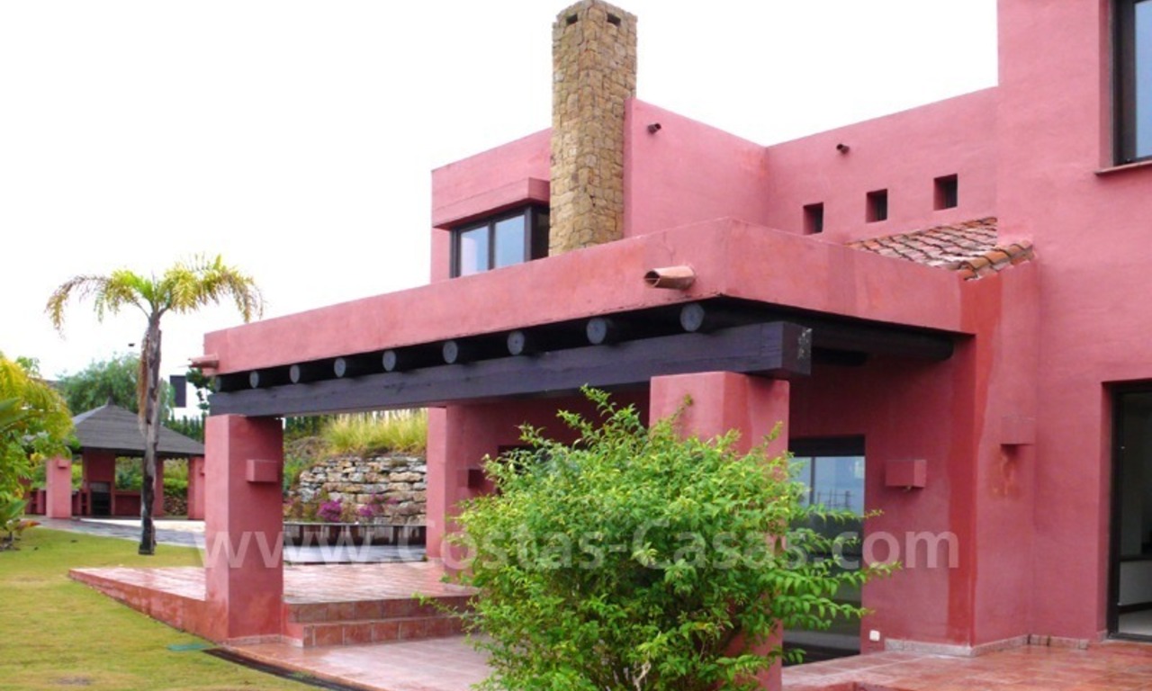 Exclusive contemporary style villa for sale in a renowned golf course, Marbella – Benahavis- Estepona. 8