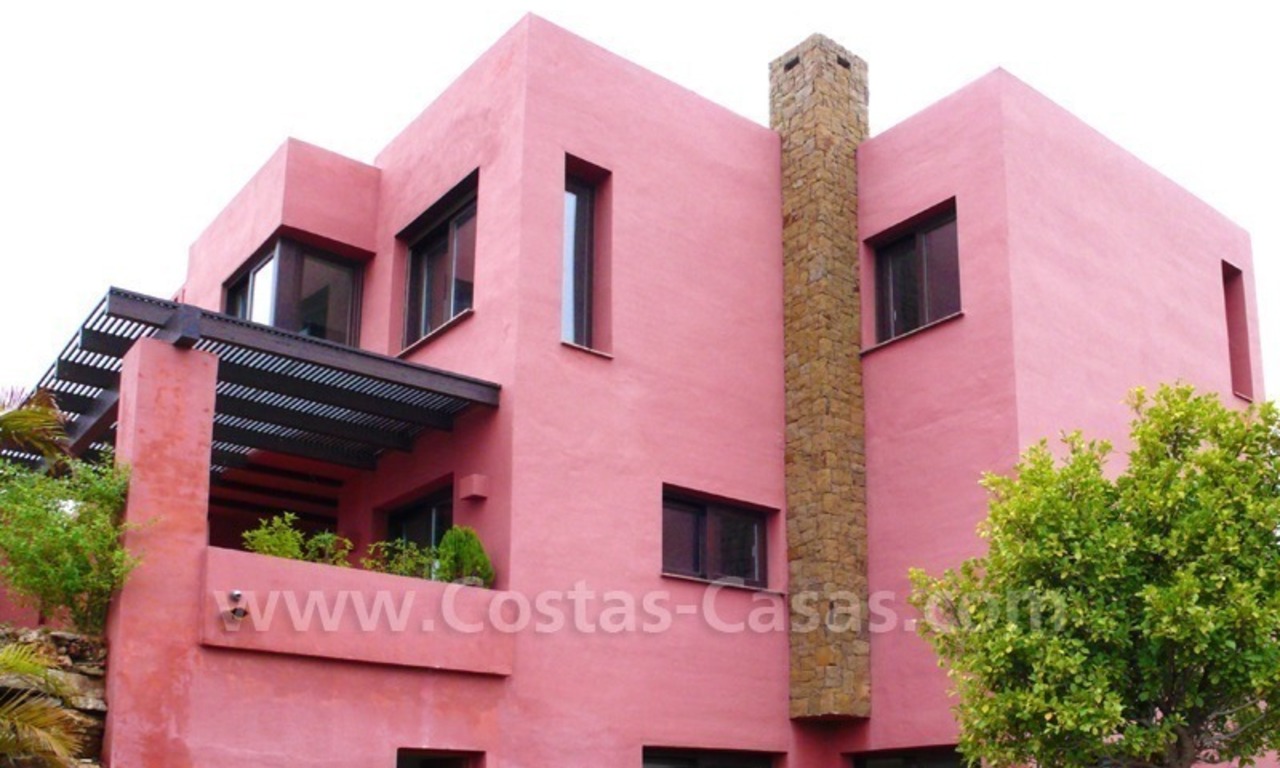 Exclusive contemporary style villa for sale in a renowned golf course, Marbella – Benahavis- Estepona. 9