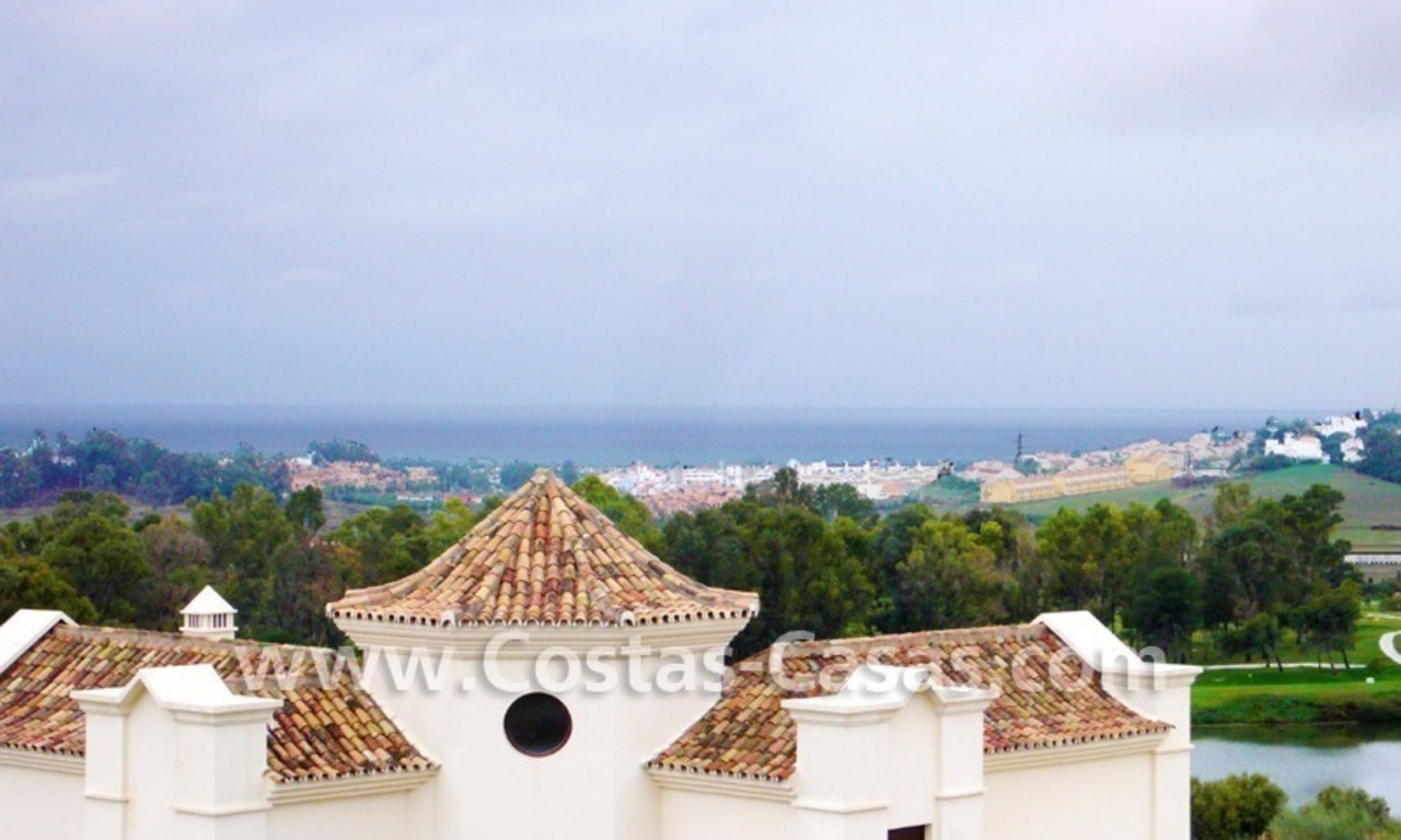 Exclusive contemporary style villa for sale in a renowned golf course, Marbella – Benahavis- Estepona. 11