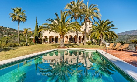Great classic style villa for sale in El Madroñal, Benahavis - Marbella 22016