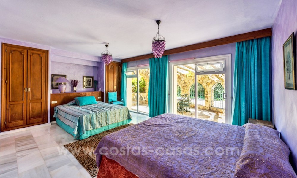 Great classic style villa for sale in El Madroñal, Benahavis - Marbella 22022