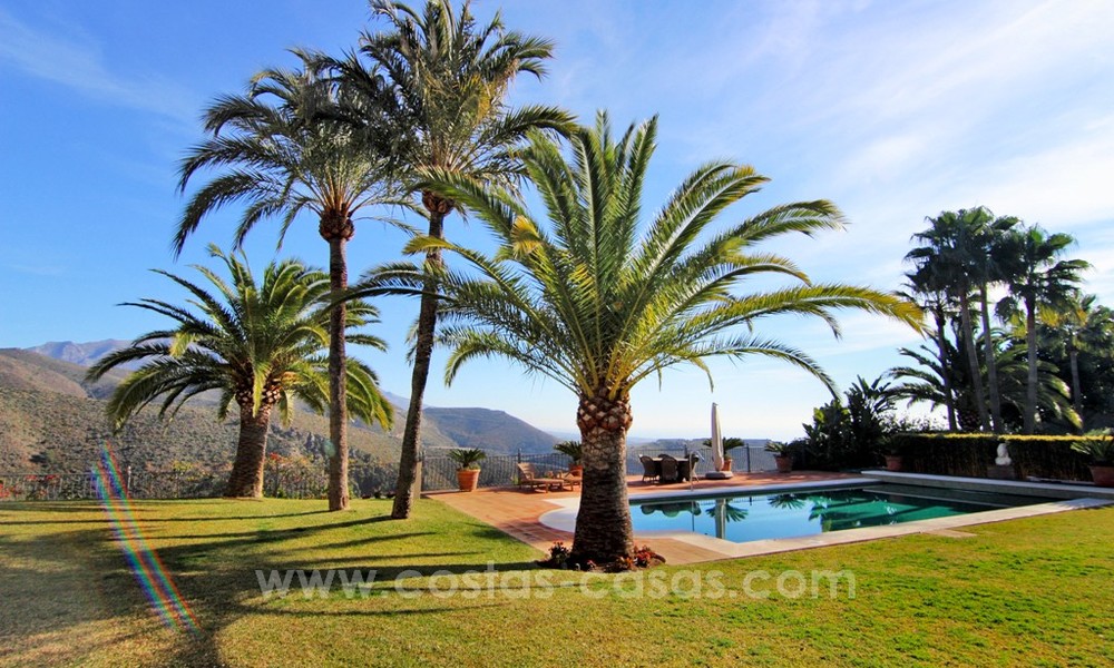 Great classic style villa for sale in El Madroñal, Benahavis - Marbella 22031