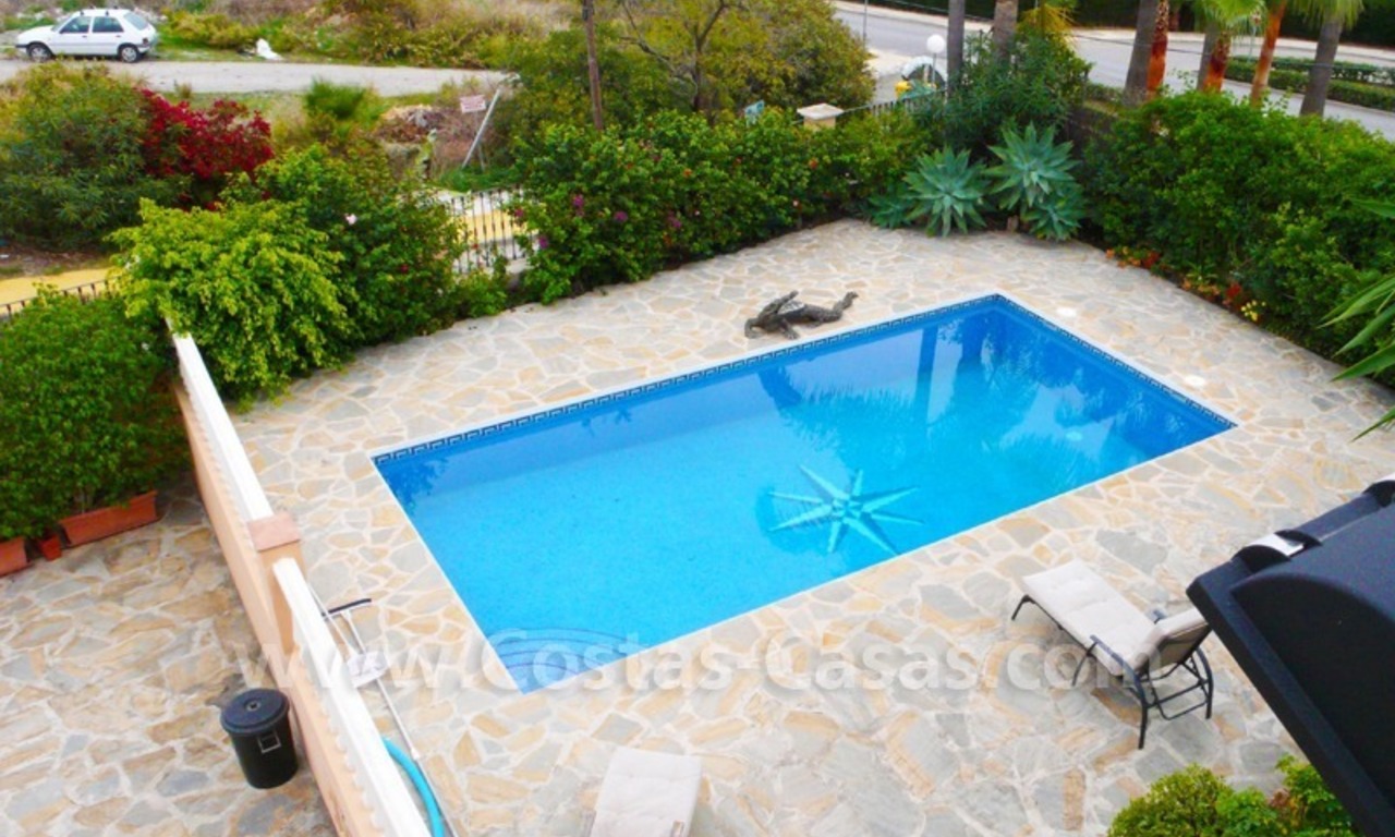 Villa for sale close to a few golf courses in a well known area in Estepona – Marbella – Benahavis 4
