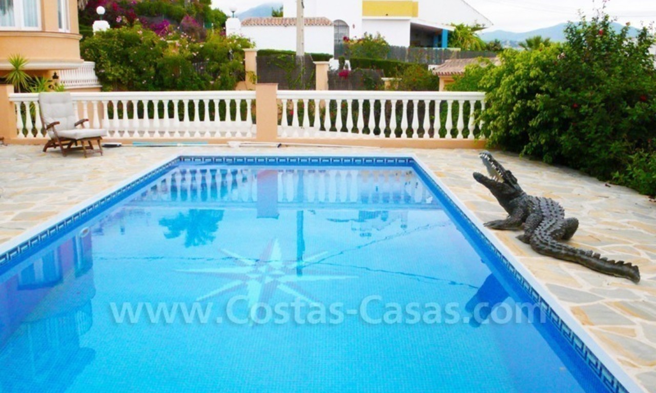 Villa for sale close to a few golf courses in a well known area in Estepona – Marbella – Benahavis 5