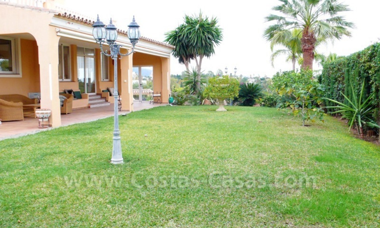 Villa for sale close to a few golf courses in a well known area in Estepona – Marbella – Benahavis 6