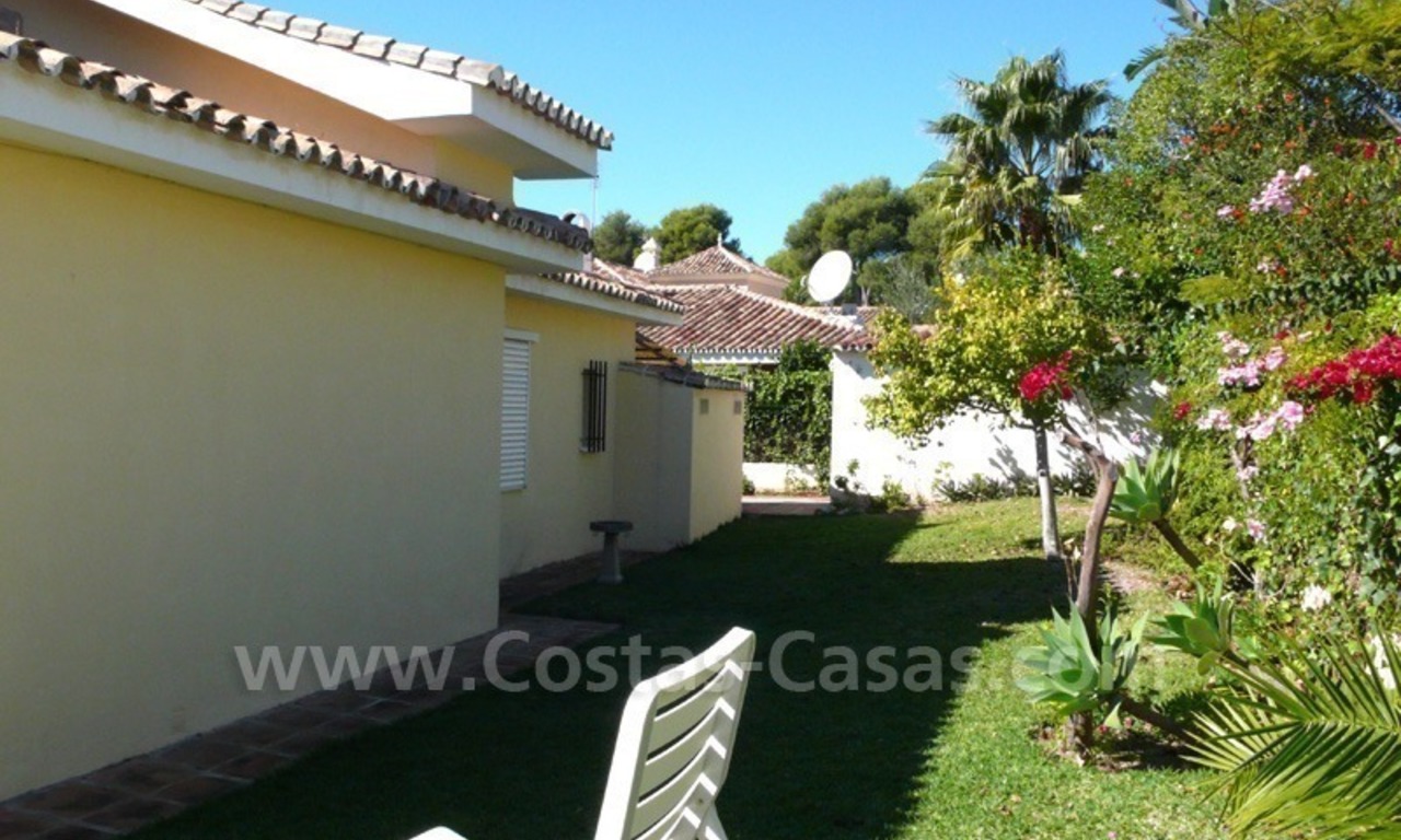 Beachside villa for sale, near the beach, Los Monteros - Marbella 2