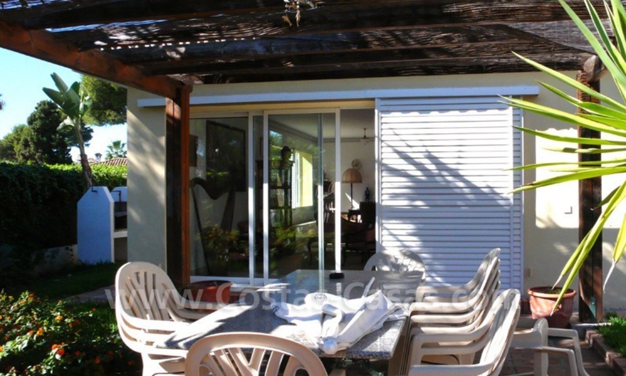 Beachside villa for sale, near the beach, Los Monteros - Marbella 3