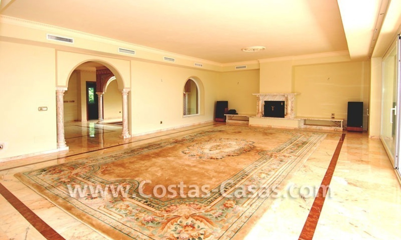 Exclusive villa for sale in Marbella 22