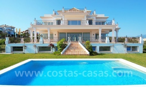 Spacious luxury villa for sale, golf resort, Benahavis – Marbella – Estepona on the Costa del Sol. 