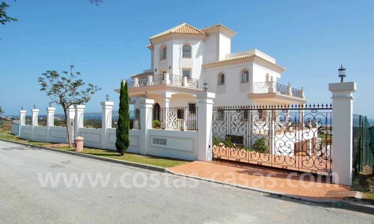 Spacious luxury villa for sale, golf resort, Benahavis – Marbella – Estepona on the Costa del Sol. 4