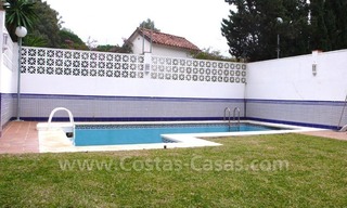 Huge beachside villa with guesthouses for sale close to the beach in Eastern Marbella 11
