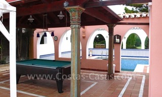 Huge beachside villa with guesthouses for sale close to the beach in Eastern Marbella 12
