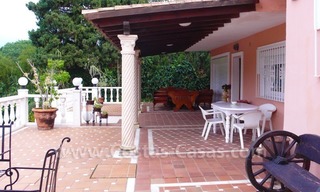 Huge beachside villa with guesthouses for sale close to the beach in Eastern Marbella 10