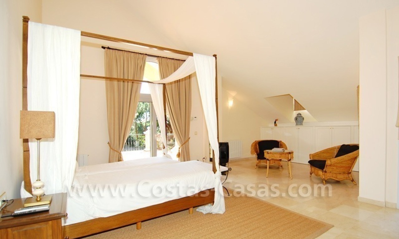 Spacious luxury villa for sale in Marbella east 19