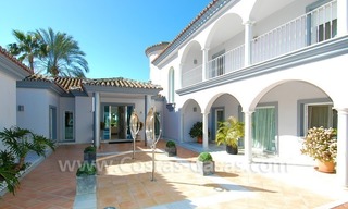 Breathtaking immaculate contemporary style villa for sale in Marbella on a large plot with sea view 7