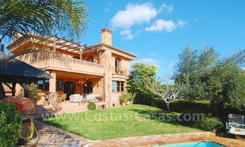 Charming beachside detached villa for sale in Eastern Marbella 
