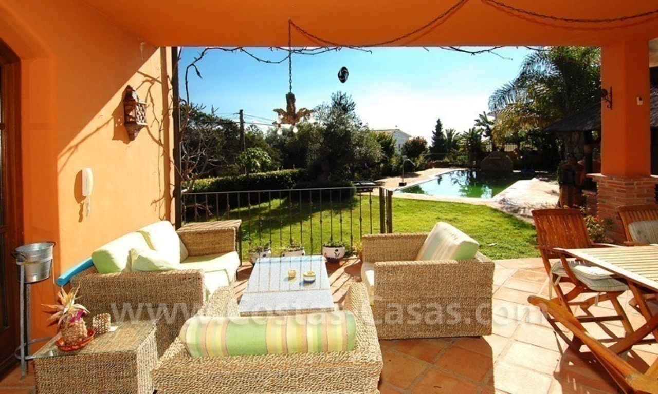 Charming beachside detached villa for sale in Eastern Marbella 6