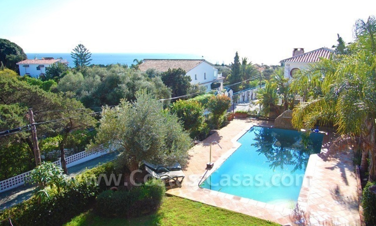 Charming beachside detached villa for sale in Eastern Marbella 21