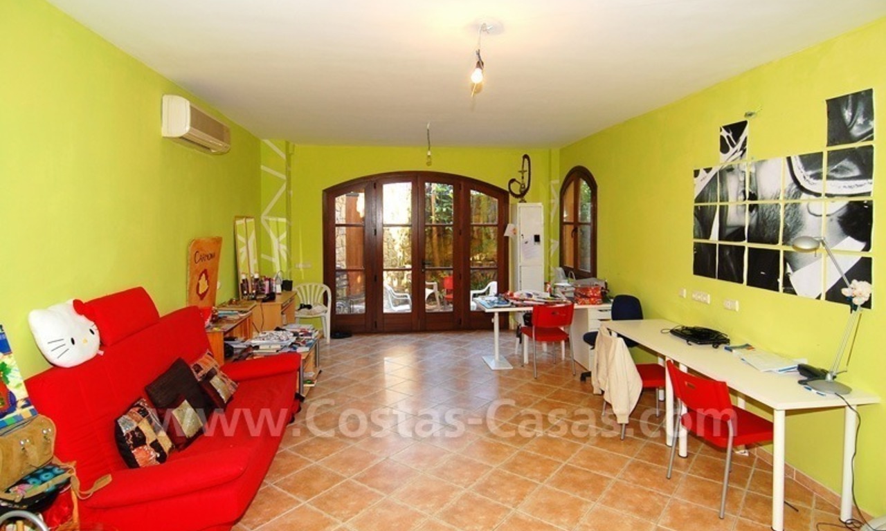 Charming beachside detached villa for sale in Eastern Marbella 22