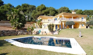 Stunning luxury villa to buy in Marbella East 1