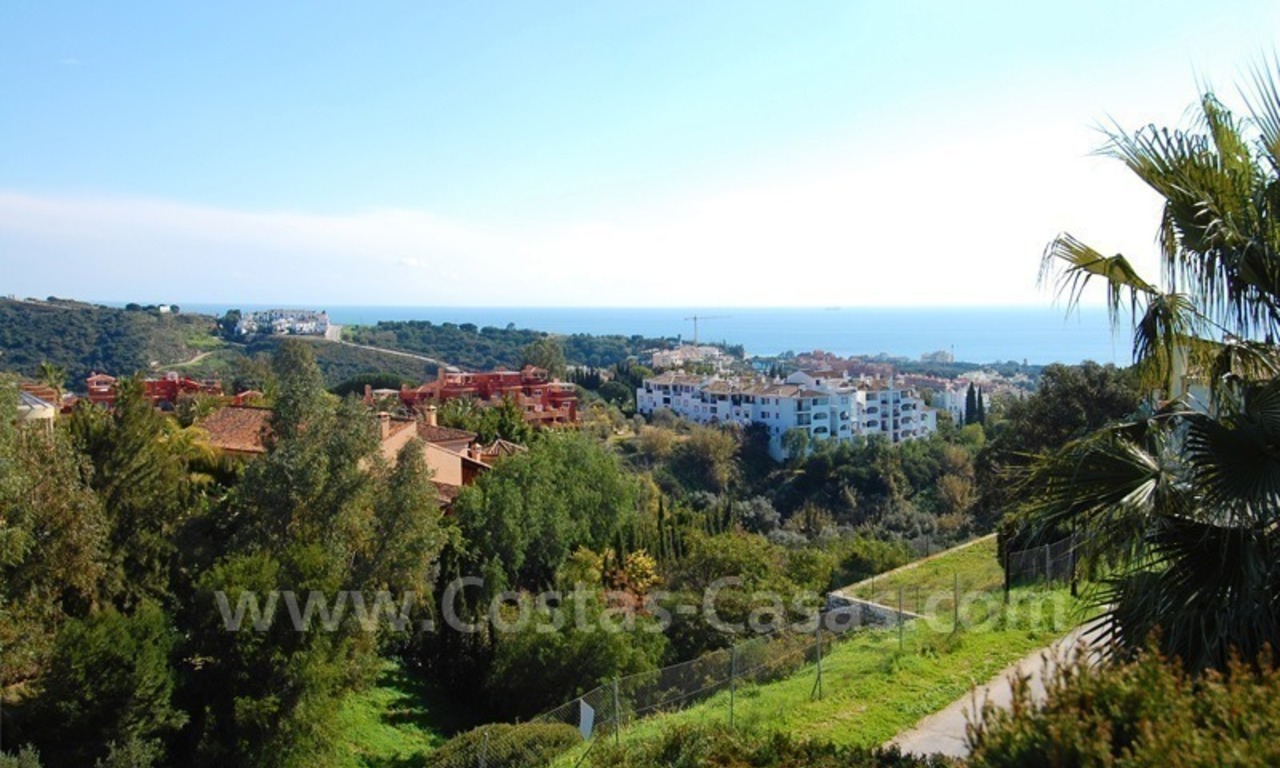 Stunning luxury villa to buy in Marbella East 3