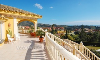 Stunning luxury villa to buy in Marbella East 6