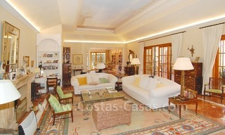 Romantic villa for sale above the Golden Mile in Marbella 23