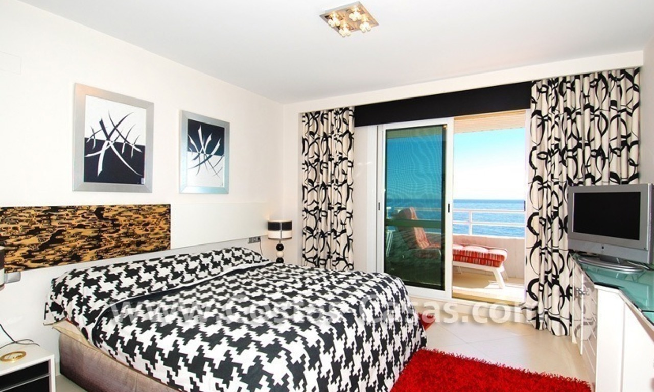 Beachfront contemporary apartment for sale, Golden Mile, Marbella 15