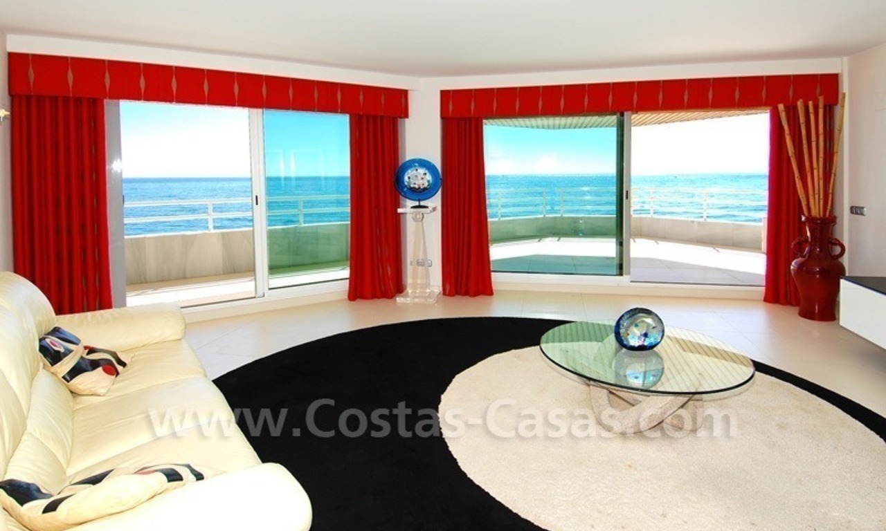 Beachfront contemporary apartment for sale, Golden Mile, Marbella 9