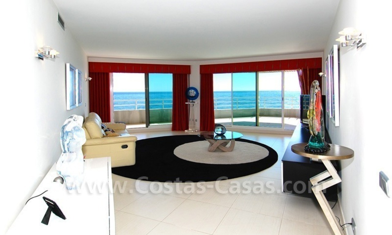 Beachfront contemporary apartment for sale, Golden Mile, Marbella 10