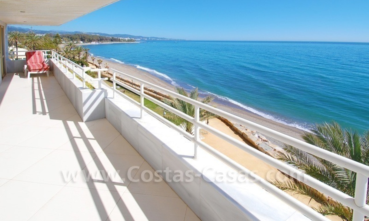 Beachfront contemporary apartment for sale, Golden Mile, Marbella 3