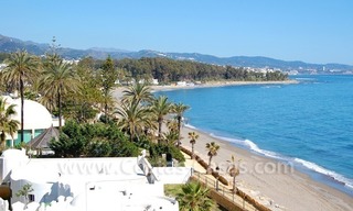 Beachfront contemporary apartment for sale, Golden Mile, Marbella 1