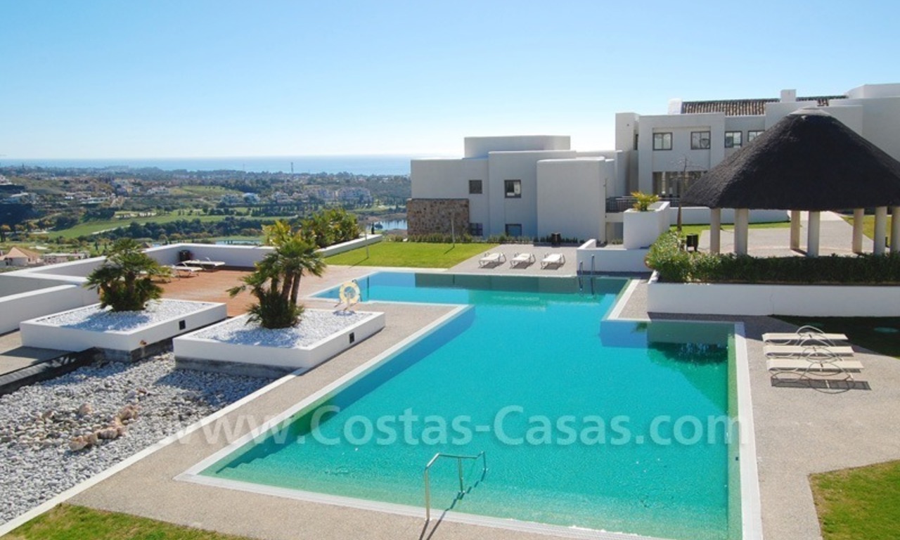 Bargain! Modern style luxury apartment for sale, golf resort, Marbella - Benahavis 0