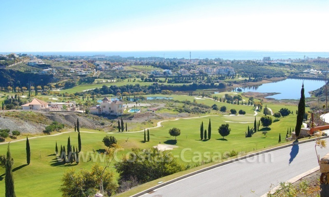 Bargain! Modern style luxury apartment for sale, golf resort, Marbella - Benahavis 14