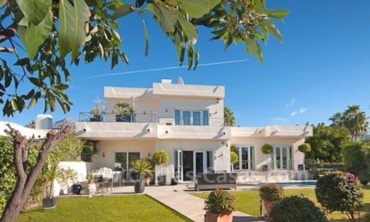 Contemporary villa for sale in Nueva Andalucia – Marbella 1