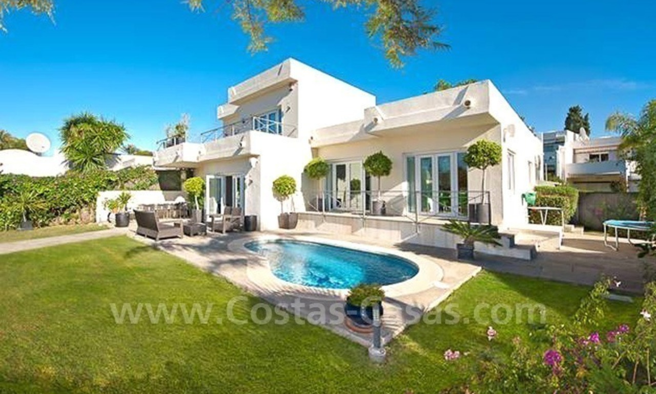 Contemporary villa for sale in Nueva Andalucia – Marbella 0