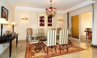 Ample luxury apartment to buy in Nueva Andalucia, Marbella 1
