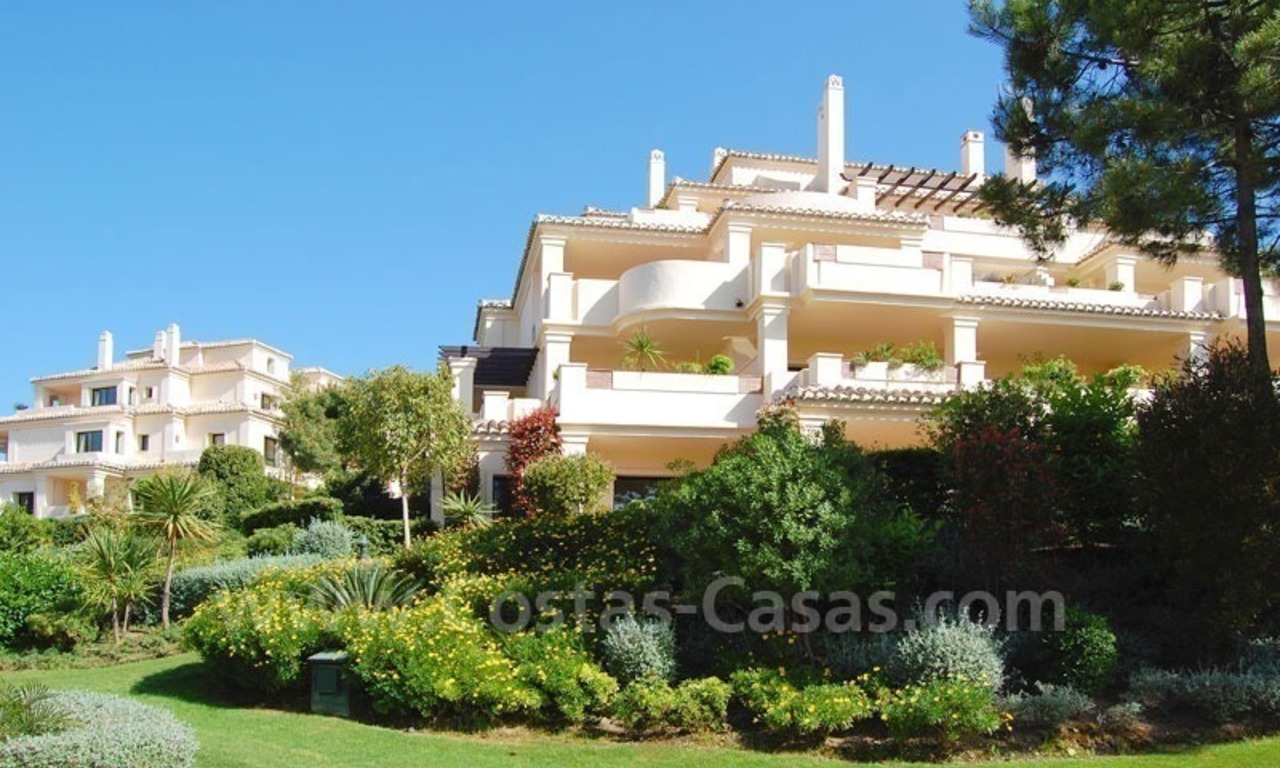 Luxury ample penthouse apartment for sale on golf course, Marbella – Benahavis 18