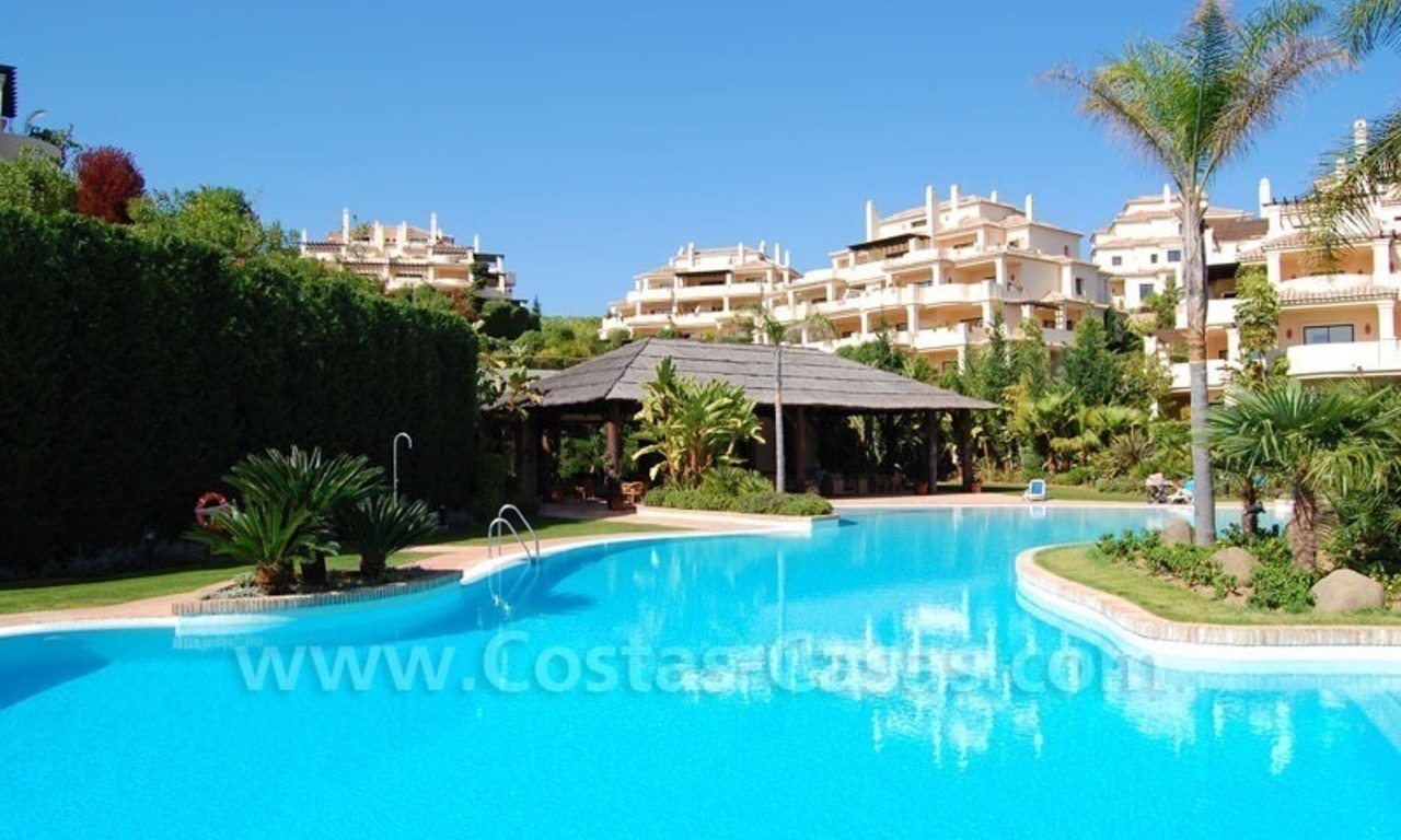 Luxury ample penthouse apartment for sale on golf course, Marbella – Benahavis 15