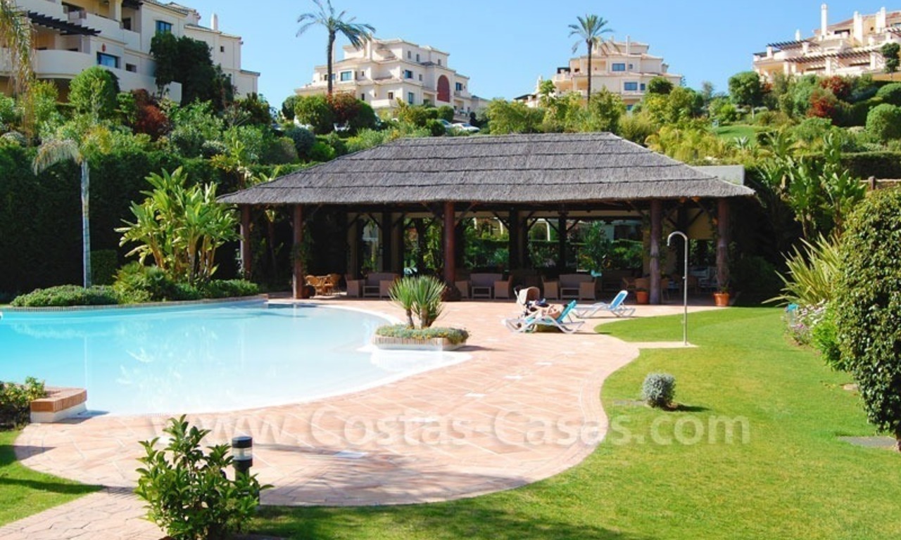 Luxury ample penthouse apartment for sale on golf course, Marbella – Benahavis 16