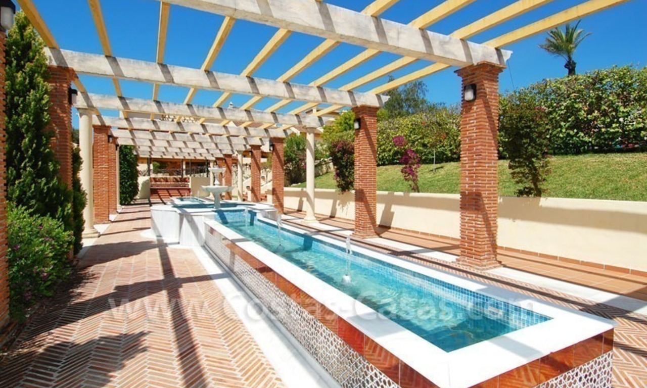 Bargain townhouses for sale on the Golden Mile in Marbella 22